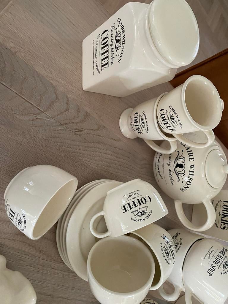 Claire Wilson 23-delig servies - Nieuwstaat, Huis en Inrichting, Keuken | Servies, Ophalen, Nieuw, Compleet servies