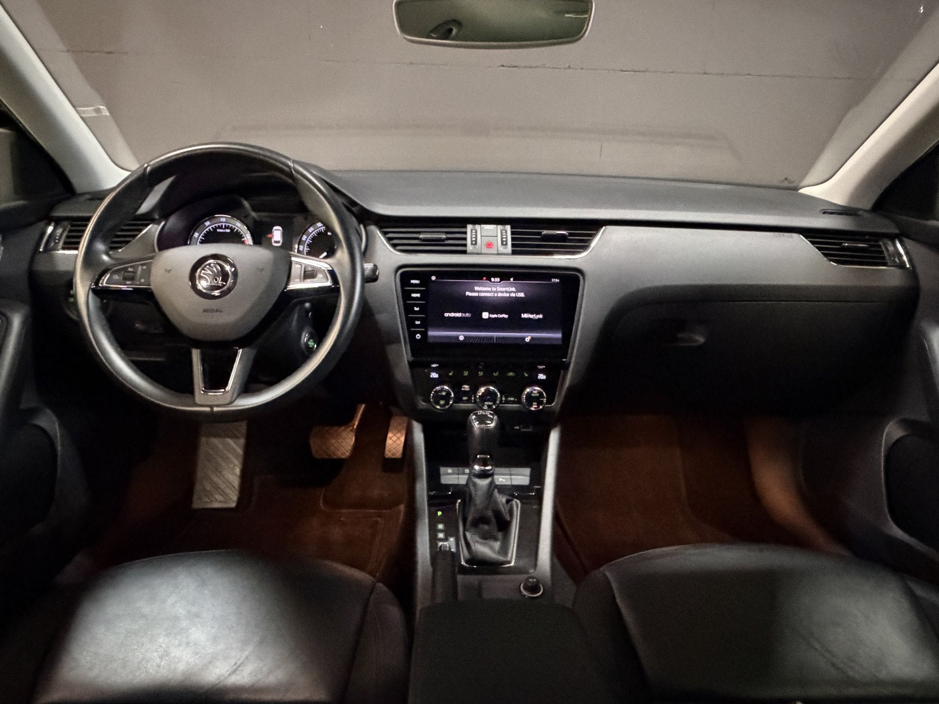 Skoda Octavia Combi 2.0 TSI 191PK Style Business | Leder | A, Auto's, Automaat, Dealer onderhouden, Gebruikt, Zwart