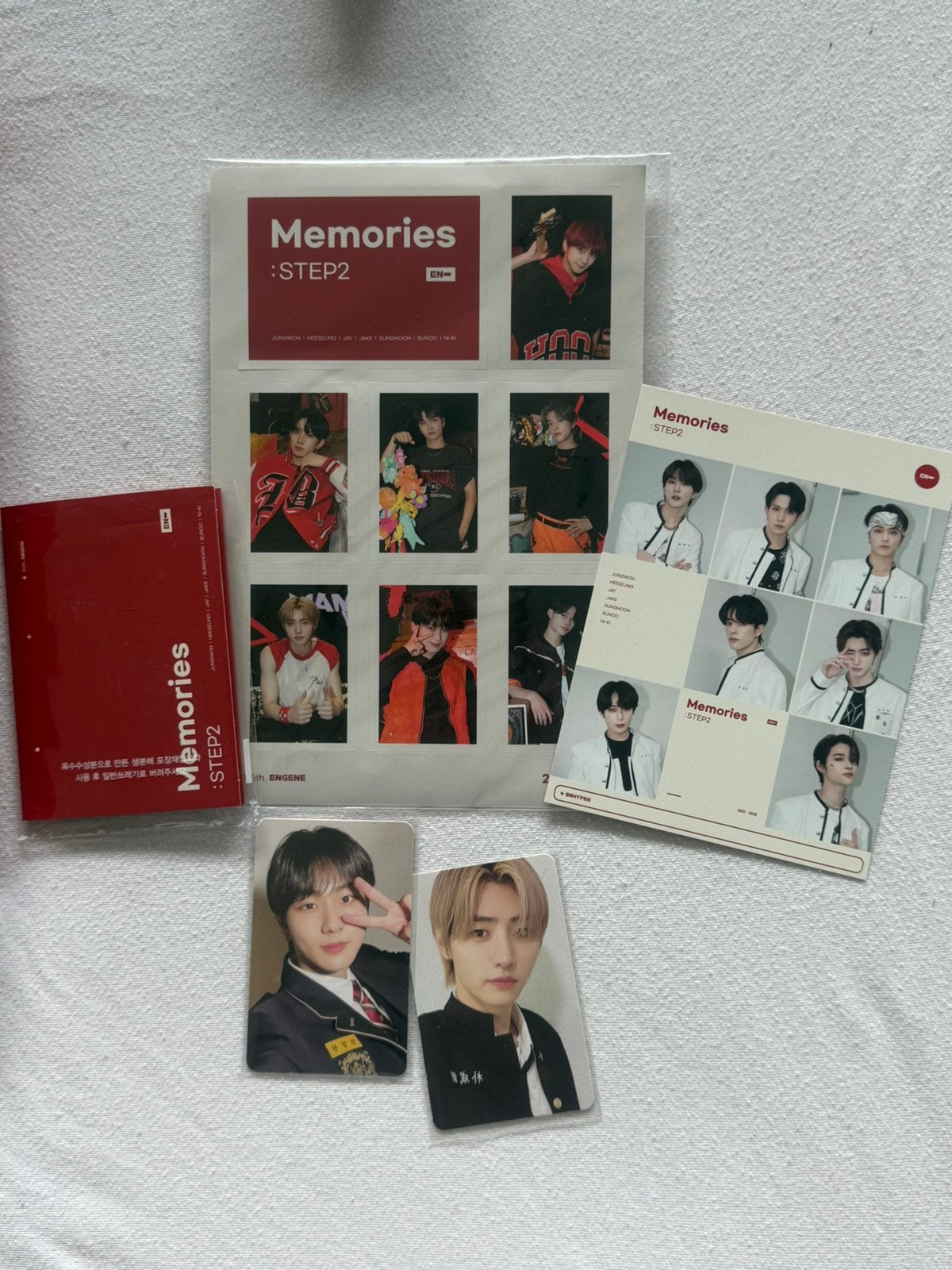 Enhypen memories step 2 jungwon & sunghoon photocards digi, Ophalen of Verzenden, Zo goed als nieuw, Boek, Tijdschrift of Artikel