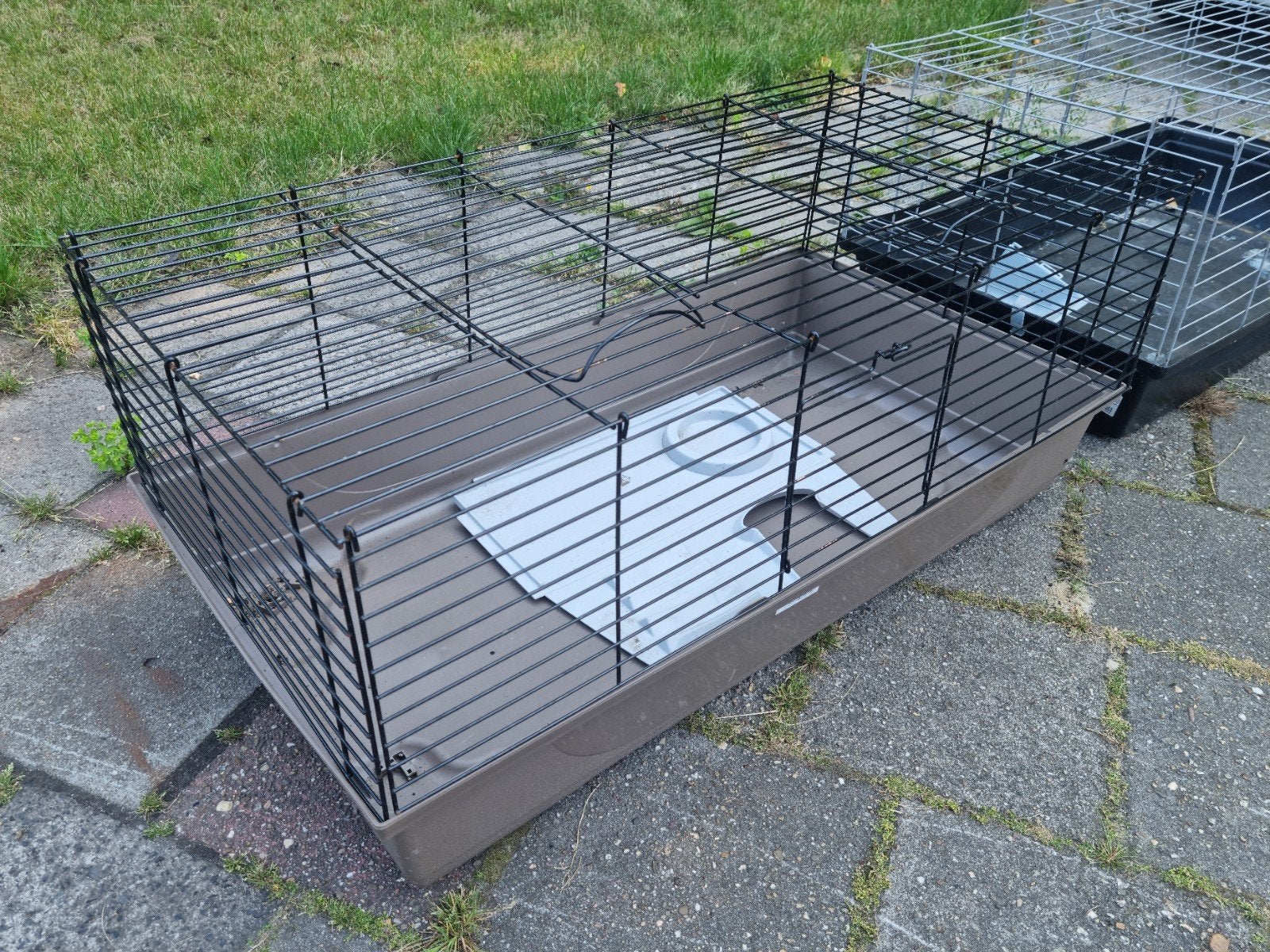 Keurig binnenverblijf hok kooi cavia konijn 100+cm lang !

B, Kooi, Cavia, Zo goed als nieuw, 75 tot 110 cm