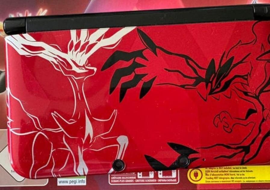 Gezocht pokemon xy/yvetal red 3ds xl limited edition, Ophalen of Verzenden, Zo goed als nieuw, 3DS