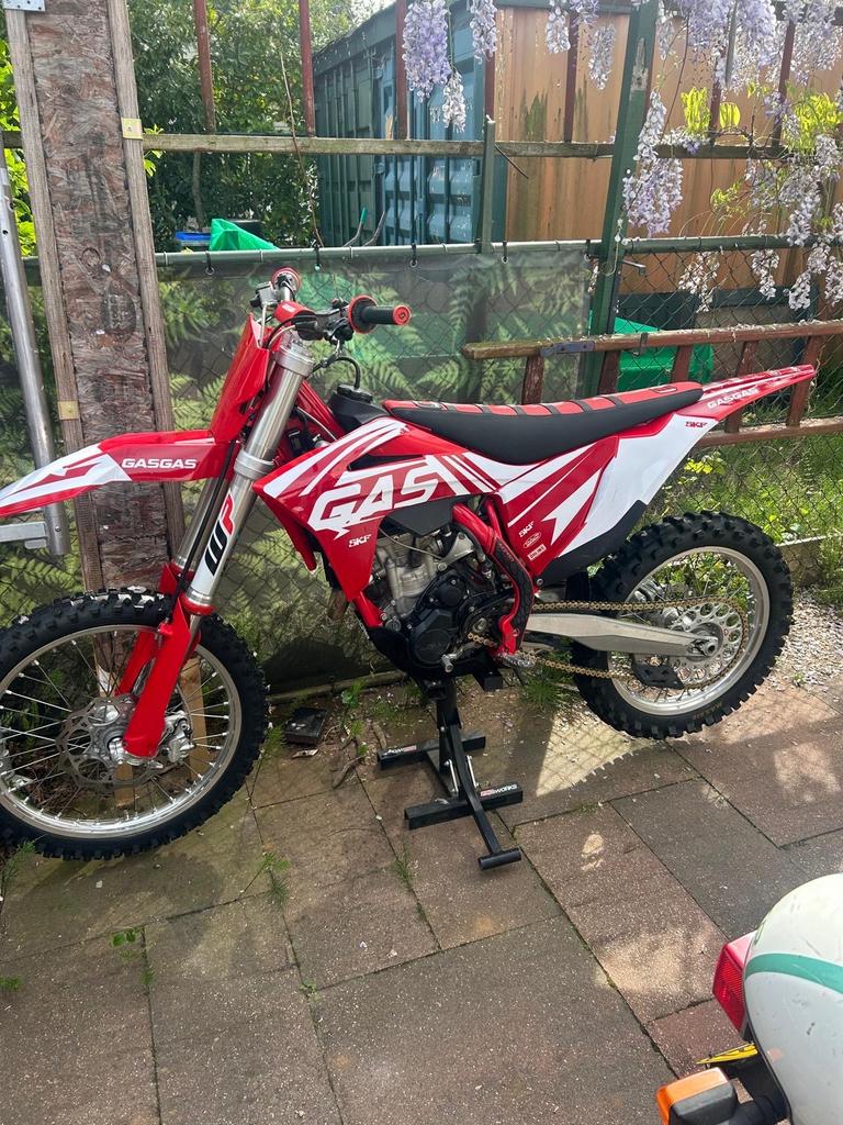 Gasgas MC250F 2021 - Nieuwe Zuiger, Banden & Ketting, Motorrijbewijs A, Gebruikt, Particulier, Crossmotor