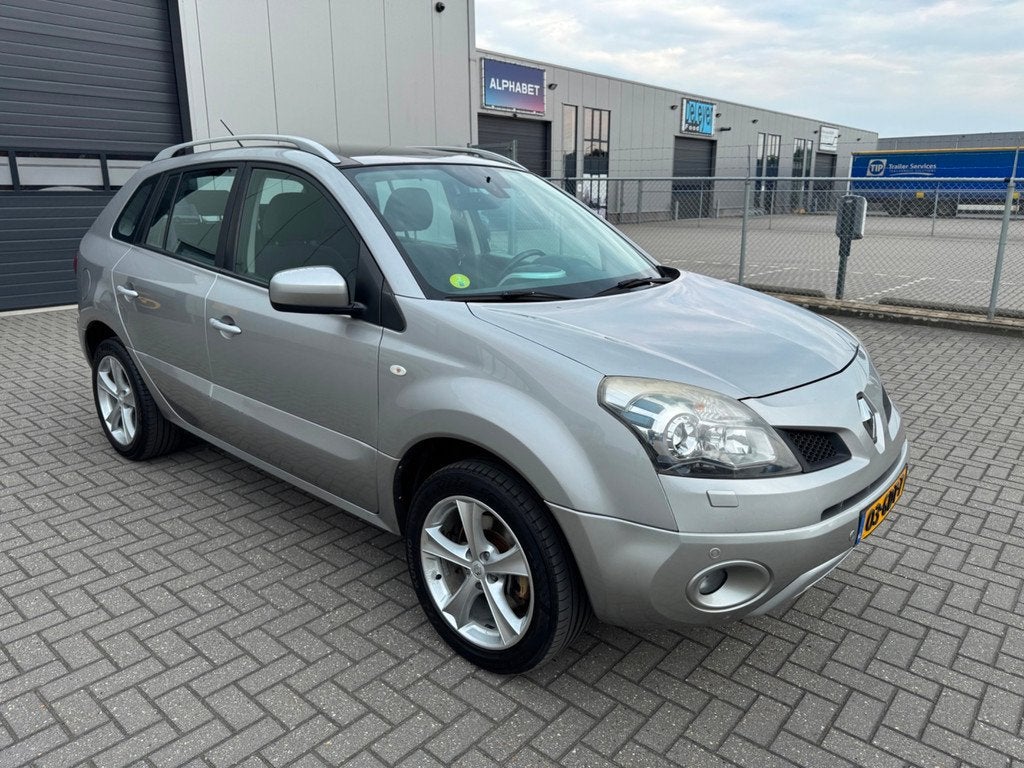 Renault Koleos 2.5 Dynamique Luxe, Auto's, Renault, Voorwielaandrijving, Koleos, Gebruikt, 4 cilinders