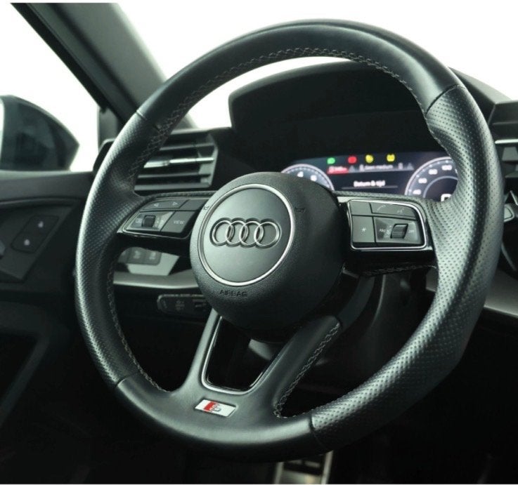 Origineel Audi A3 8Y S-line stuur met knoppen en airbag, Ophalen of Verzenden, Gebruikt, Audi