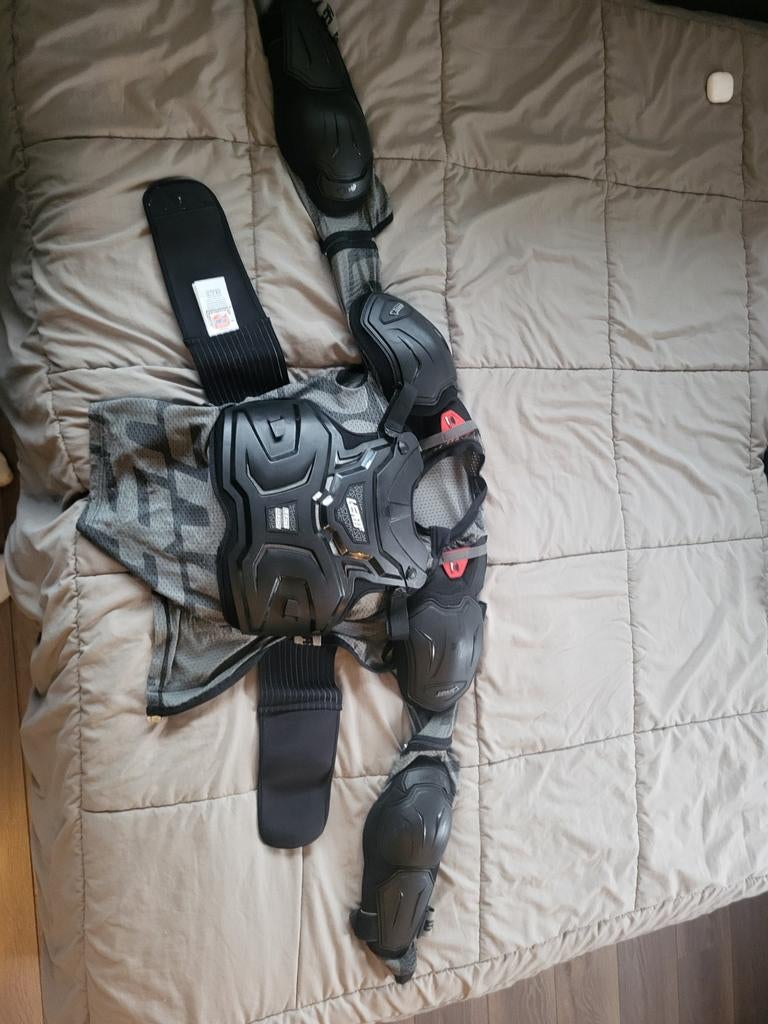 Leatt Bodyprotector S/M, Motoren, Motorcrosskleding, Heren, Ophalen of Verzenden, Leatt