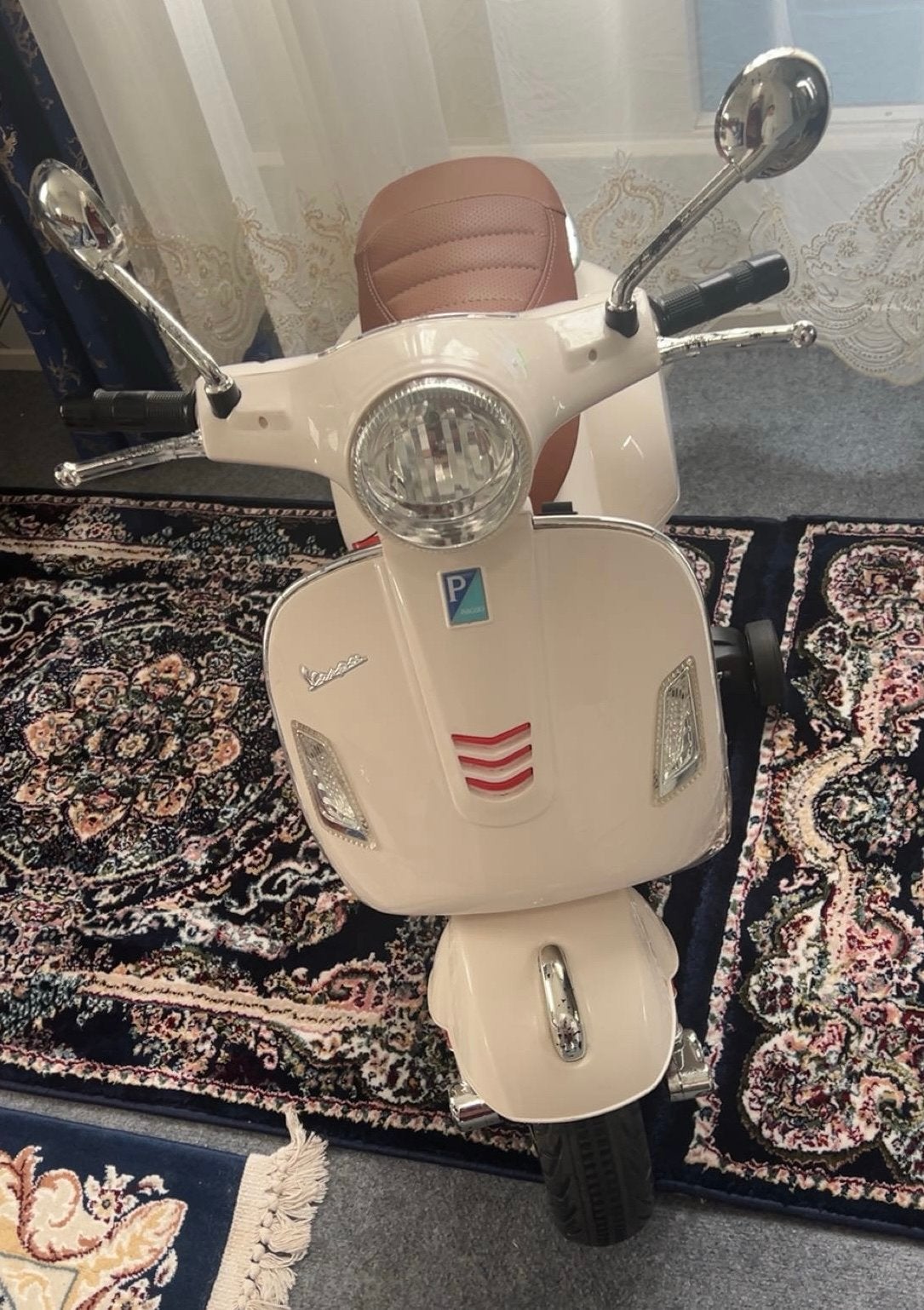 Kinder scooter - Vespa model, Ophalen, Zo goed als nieuw, Overige typen
