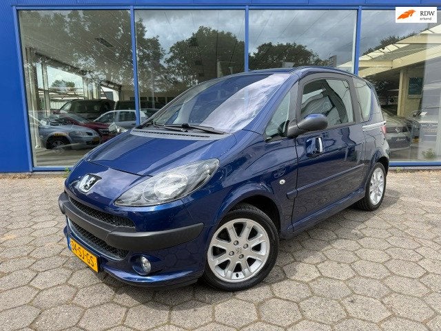 Peugeot 1007 1.4 Sporty Clima - LMV, Auto's, Peugeot, Stof, 4 cilinders, 49 €/maand, Origineel Nederlands