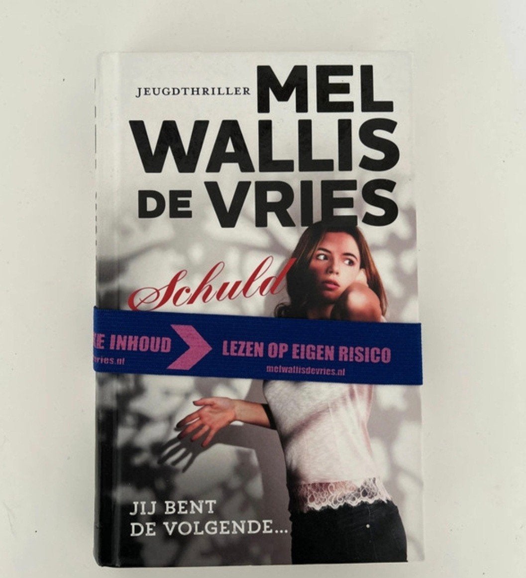 Jeugdthriller "Schuld" van Mel Wallis de Vries, Boeken, Ophalen of Verzenden, Zo goed als nieuw, Mel Wallis de Vries, Nederland
