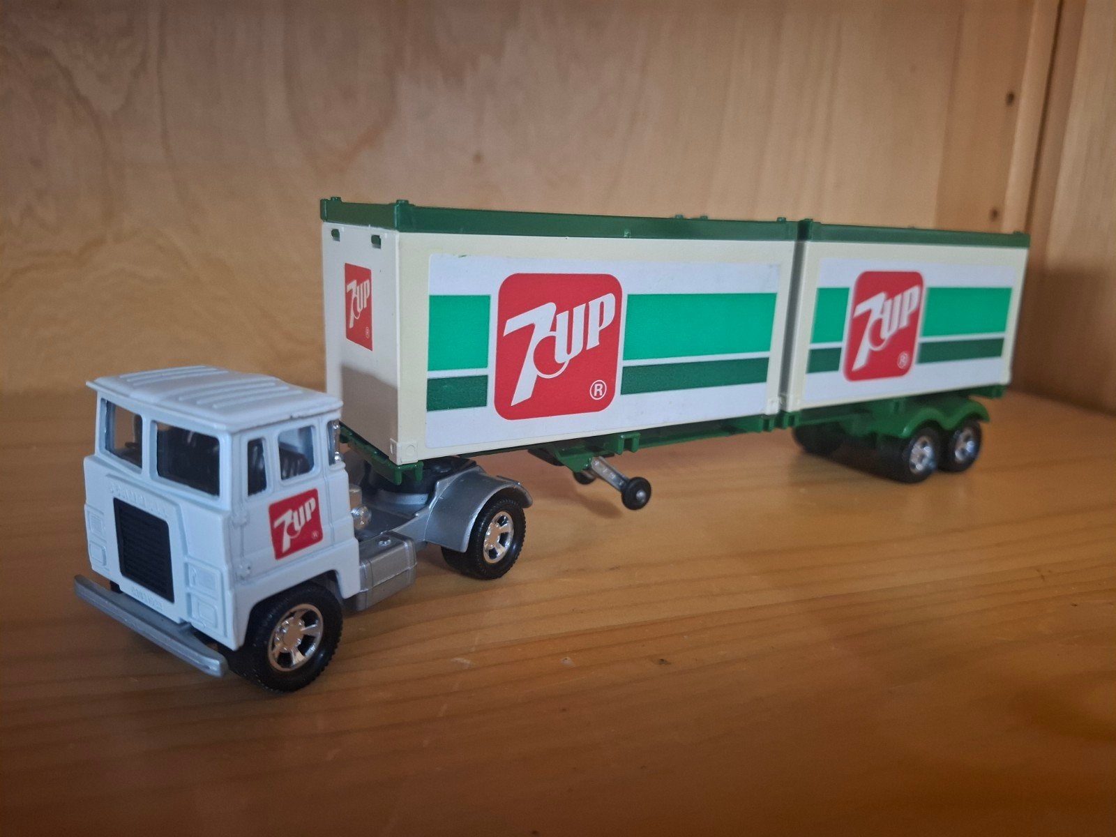 Matchbox Scammel 7UP Containervrachtwagen, Ophalen of Verzenden, Gebruikt