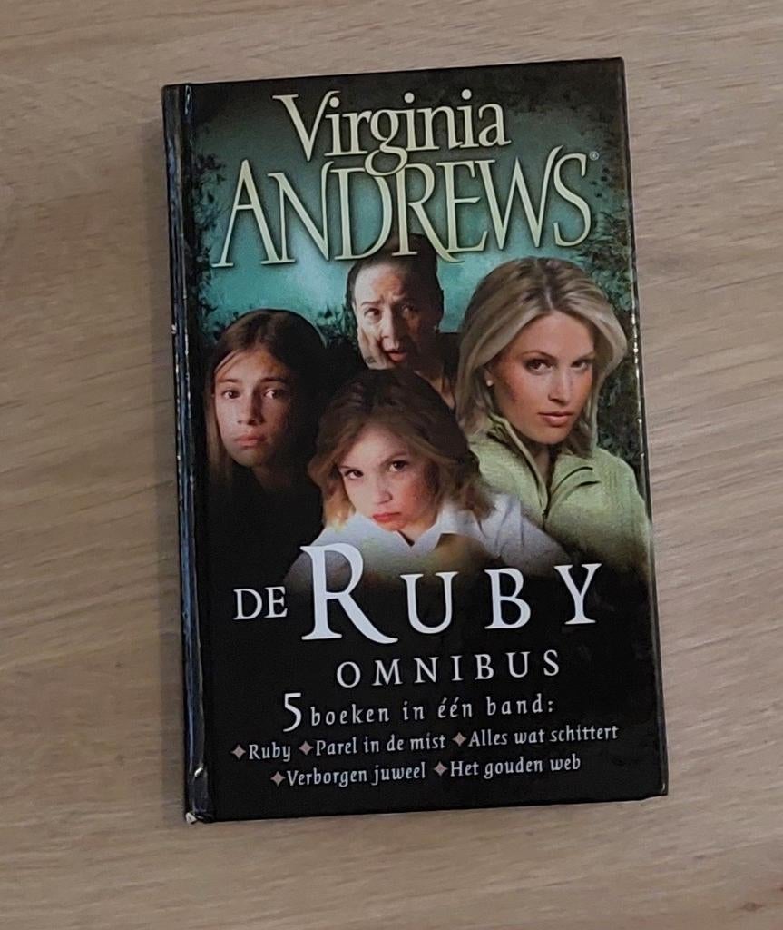 Virginia Andrews - Ruby serie (compleet), Boeken, Ophalen of Verzenden, Gelezen, Virginia Andrews, Nederland