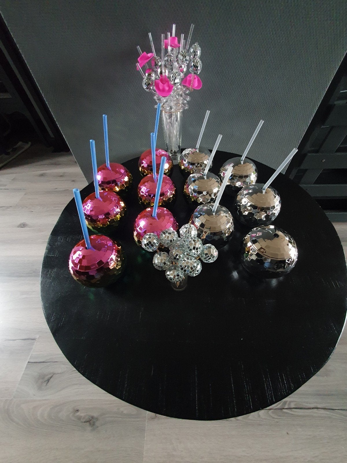 DISCOBAL SET 12 STUKS BEKERS .RIETJES. COCKTAIL PRIKKERS, Ophalen, Nieuw, Versiering