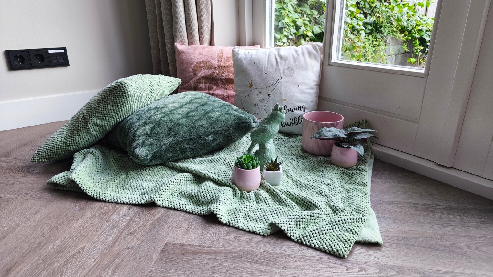kussens met plaid, Ophalen, Vierkant, Zo goed als nieuw, Sierkussen
