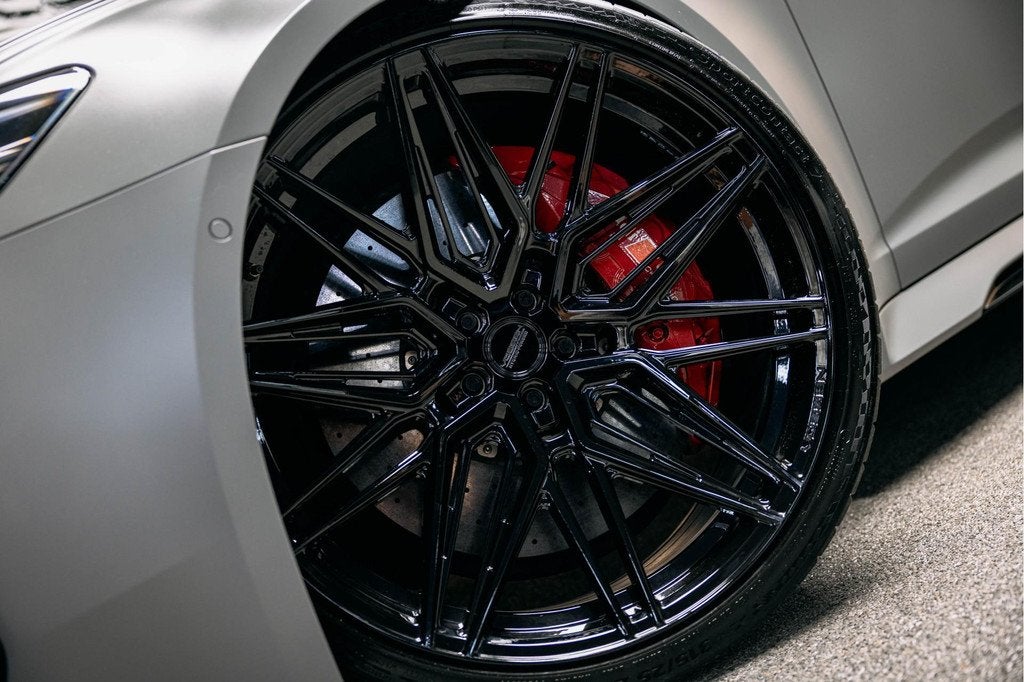 Audi RS6 Avant TFSI quattro | Beton grijs matte | 23 inch Vo, Automaat, Gebruikt, 600 pk, RS6