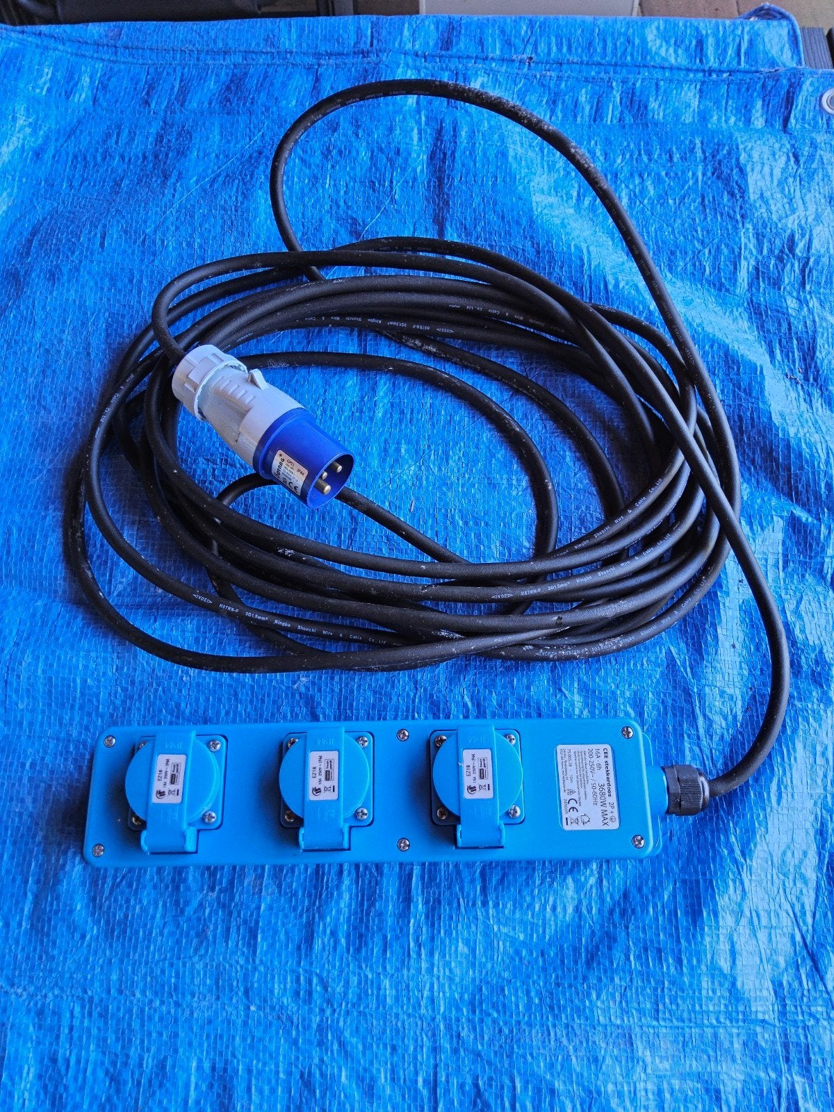 ProPlus 3-voudige CEE stekkerdoos - 10 meter, Ophalen of Verzenden, Zo goed als nieuw, Apparatuur