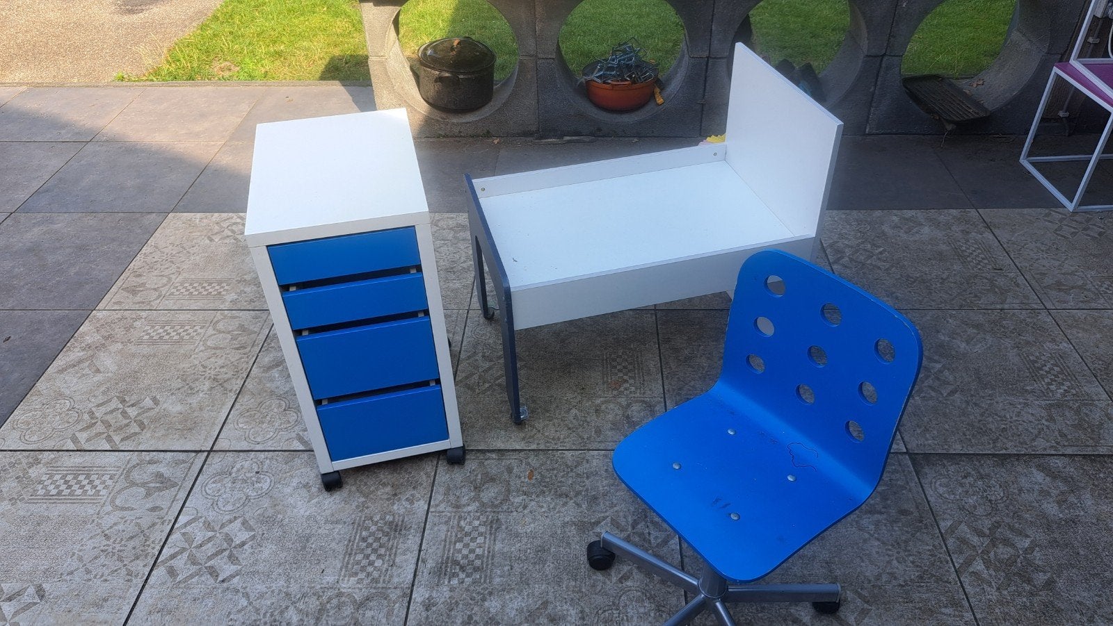 Speelplaat, ladeblok en bureaustoel - Blauw/Wit, Ophalen, Gebruikt, Blauw, Met lades