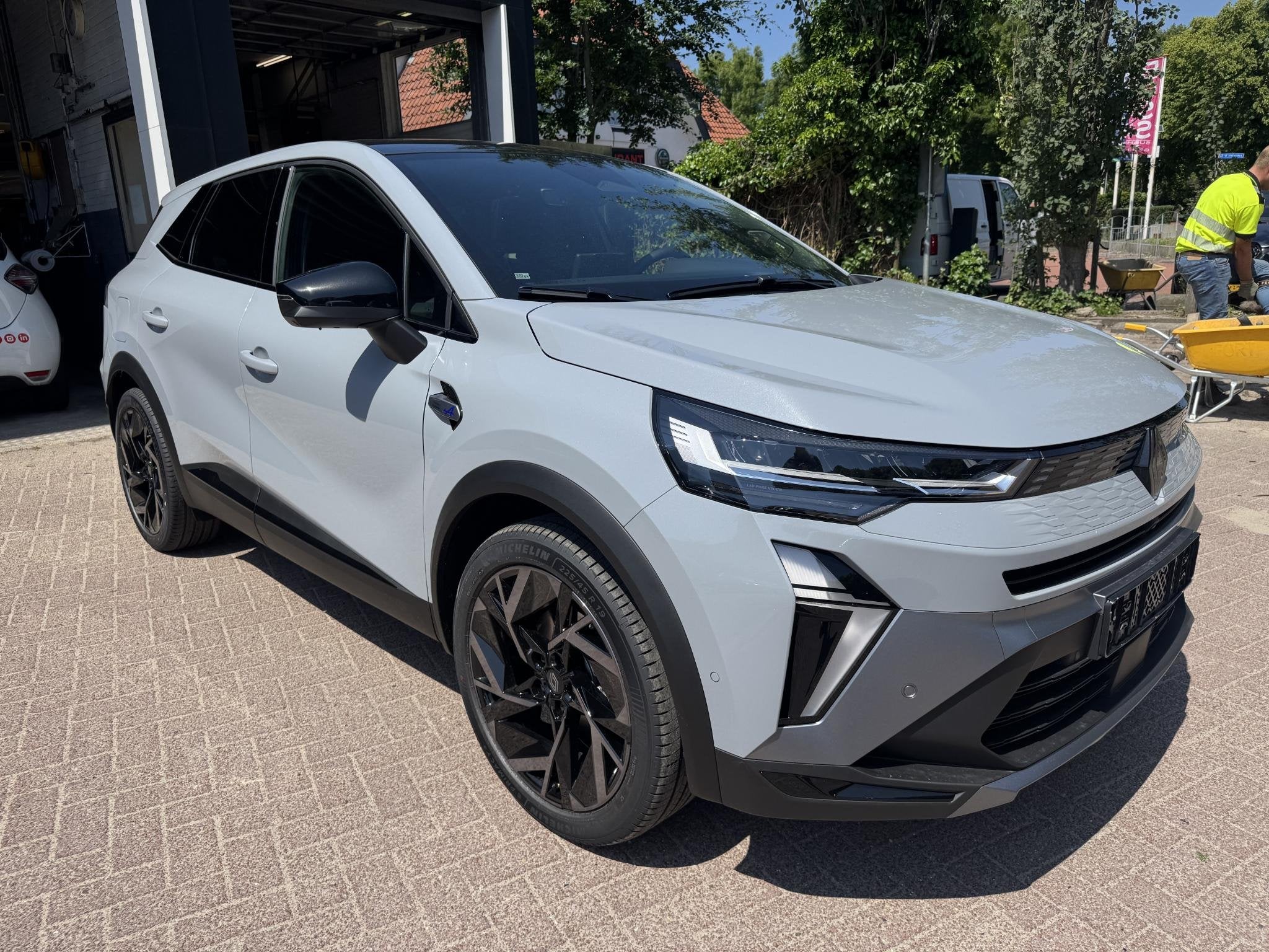 Renault Symbioz 1.8 E-Tech 160 esprit Alpine+Pack Premium&L/, Auto's, 730 kg, Euro 6, 4 cilinders, 23 km/l
