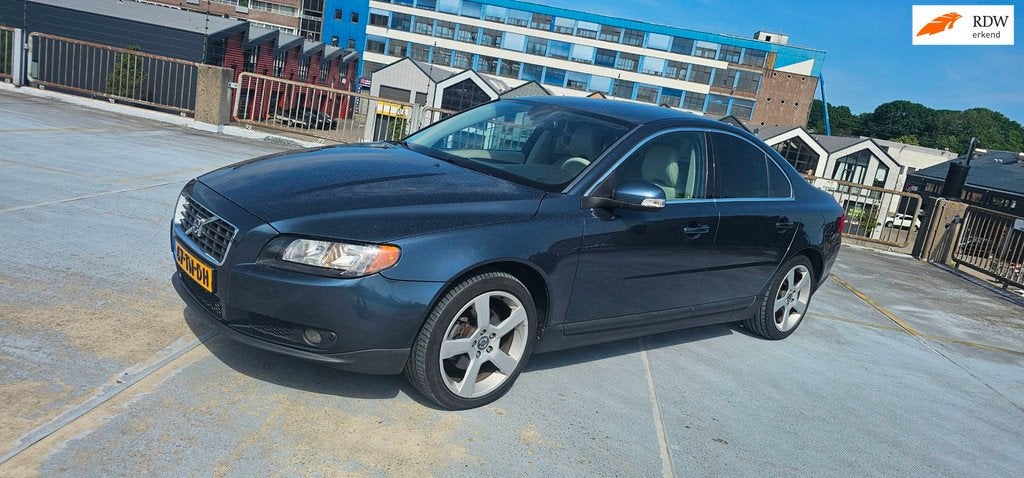 Volvo S80 2.5 T Kinetic, Auto's, Volvo, 1528 kg, 1800 kg, Blauw, 2521 cc