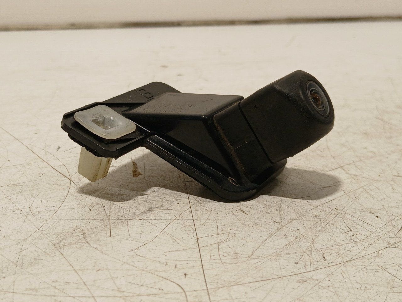 Camera achter Toyota Prius, Onderdelen@venauto.nl, Van der Ven Autorecycling B.V., Gebruikt, Ettenseweg 76, 4706 PB Roosendaal, The Netherlands
