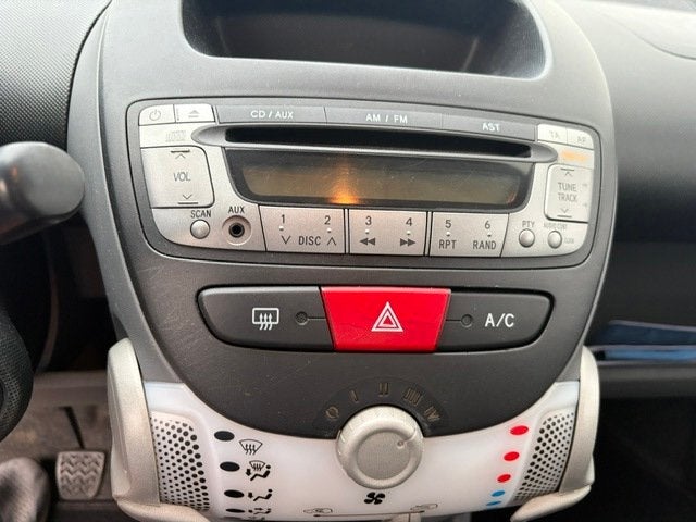 Peugeot 107 1.0-12V Urban Move, 10, airco, elec.pakket !, Voorwielaandrijving, Stof, Gebruikt, Zwart