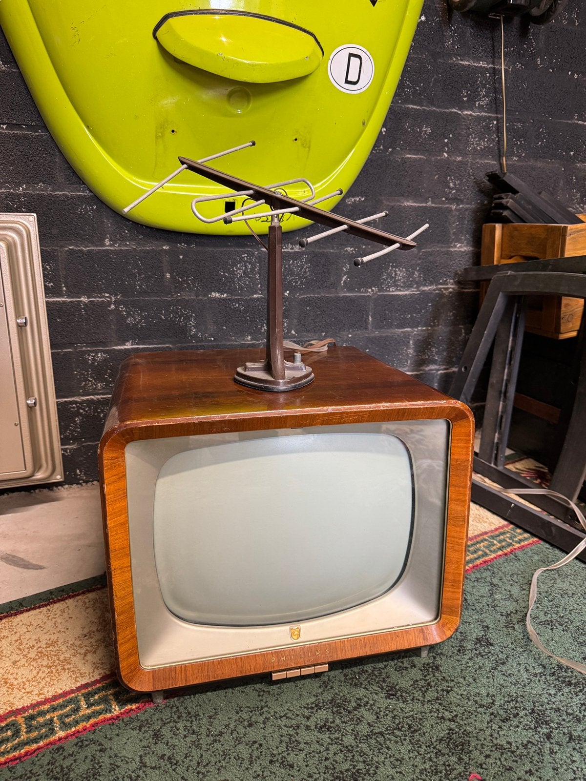 Philips 17TX210A televisie uit 1959, Antiek en Kunst, Antiek | Tv's en Audio, Ophalen