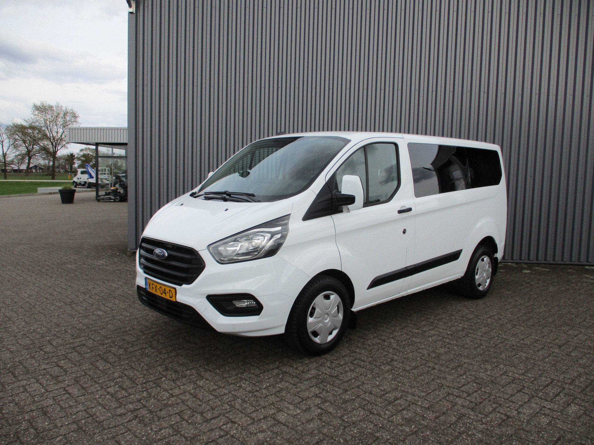 Ford Transit Custom 320 2.0 TDCI Trend Personenbus 9 Persoon, Voorwielaandrijving, Stof, Gebruikt, Wit