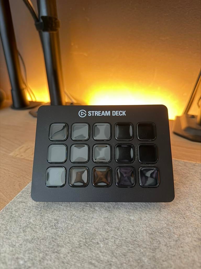 Elgato Stream deck Mk.2 Zo Goed Als Nieuw, Computers en Software, Multimediatoetsen, Ophalen of Verzenden, Bedraad, Overige indelingen