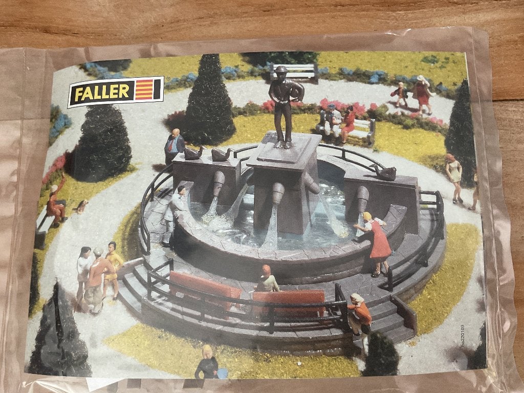 Faller fontein, Overige merken, Gelijkstroom of Wisselstroom, Brug, Tunnel of Gebouw, Nieuw