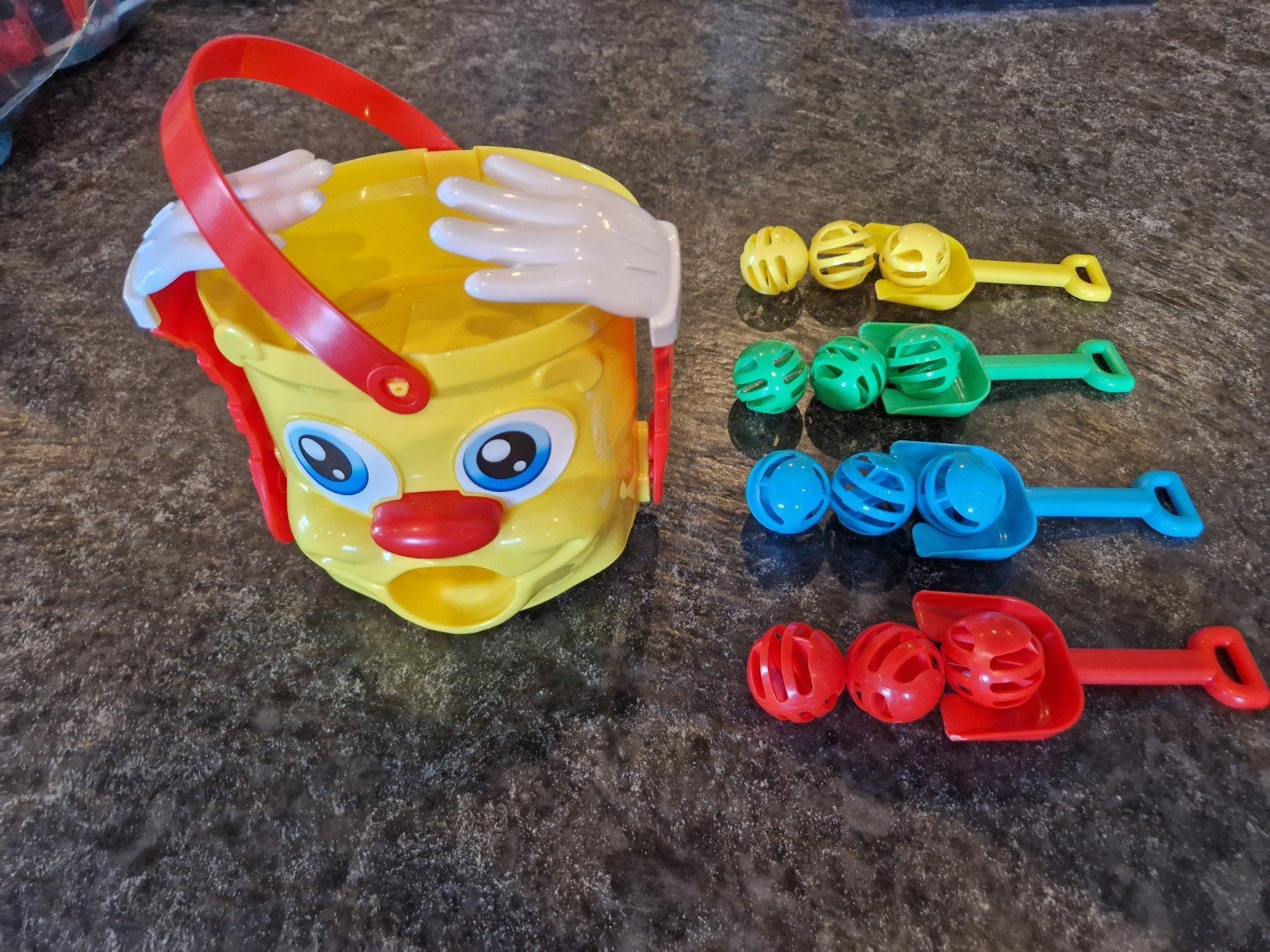 Mister Bucket Emmer met ballen en schepjes, Kinderen en Baby's, Ophalen of Verzenden, Gebruikt, Jongen of Meisje