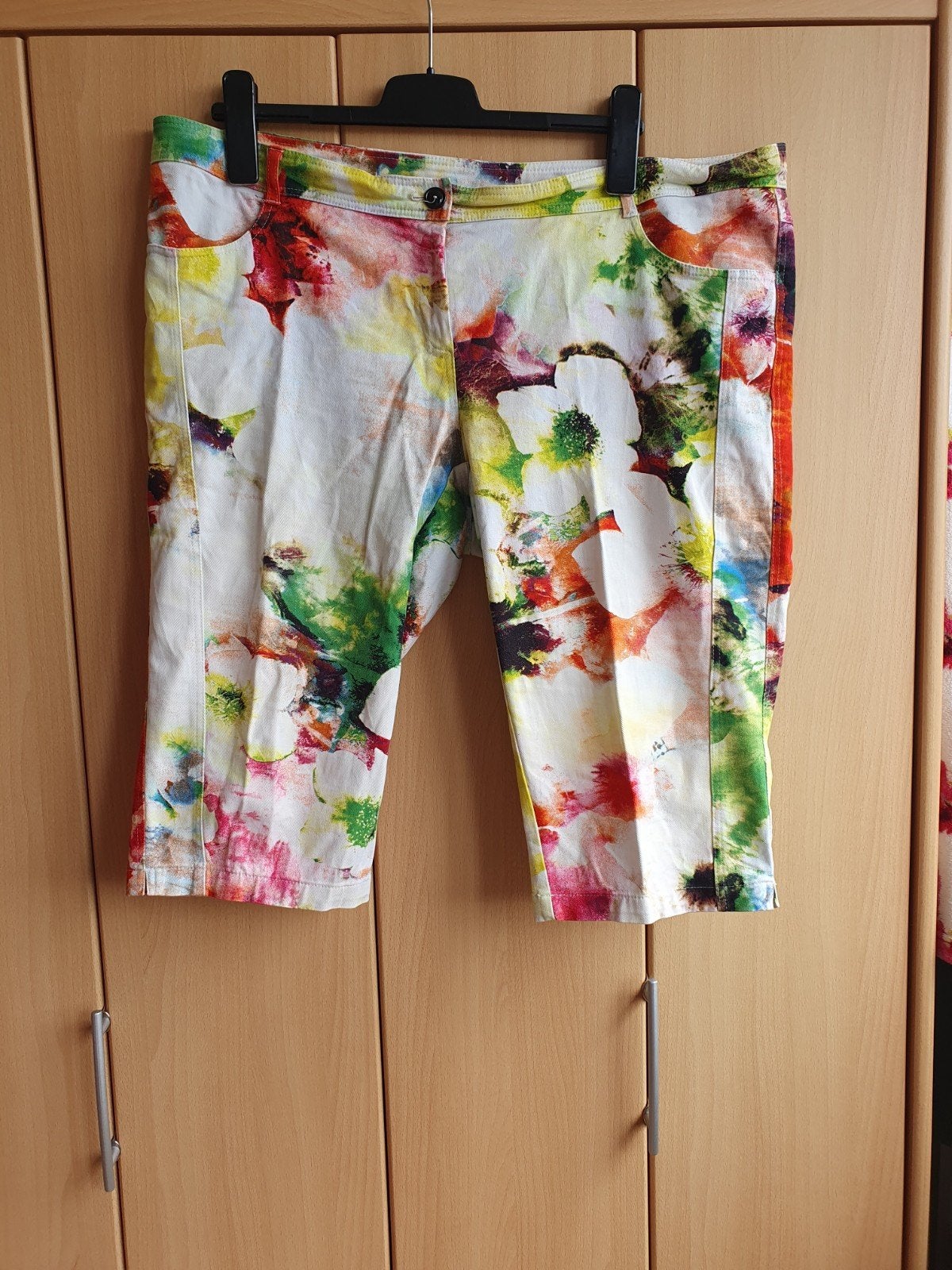 Rossini capri Broek Maat 48 - Bloemenprint, Overige kleuren, Kort, Maat 46/48 (XL) of groter, Ophalen of Verzenden