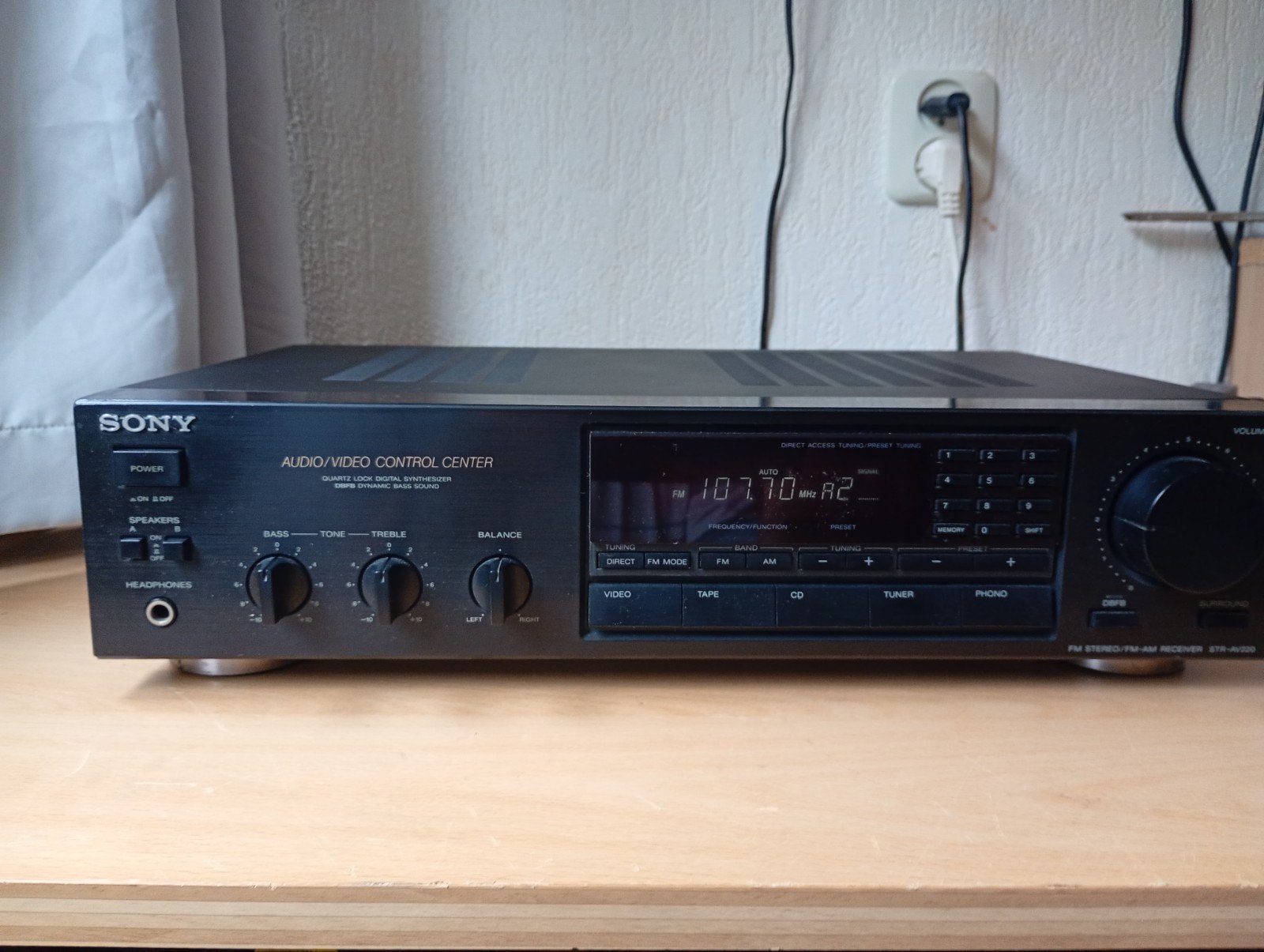 Sony STR-AV 220A Receiver, Gebruikt, Ophalen of Verzenden, Sony, Minder dan 60 watt