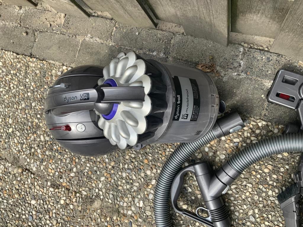 Dyson stofzuiger, Witgoed en Apparatuur, Stofzuigers, Ophalen, Zo goed als nieuw