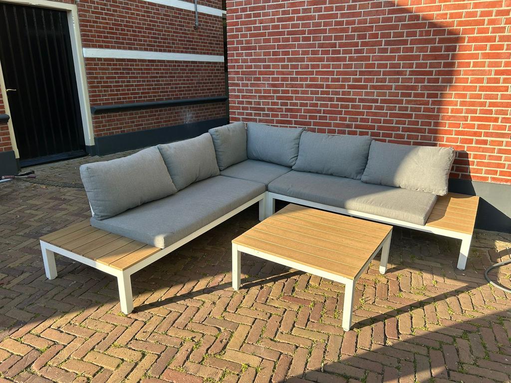 Lounge tuinset VINCI wit met bijpassende bijzettafel, Tuin en Terras, Tuinsets en Loungesets, Zo goed als nieuw, Loungeset, Aluminium