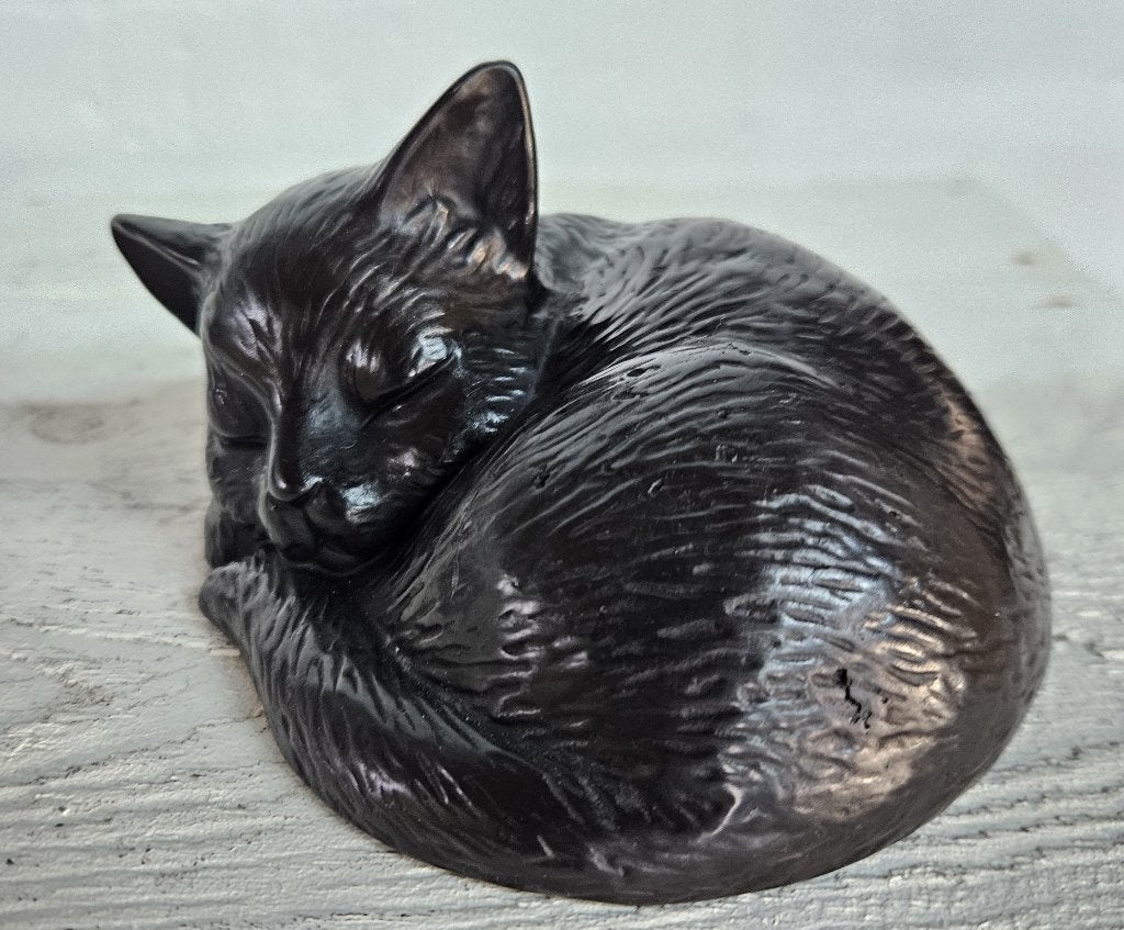 SLAPENDE KAT // BRONZEN URN / brons/ dierenurn /asurn, Huis en tuin decoratie Marie, Nieuw, Info@huisentuindecoratiemarie.nl, Peize