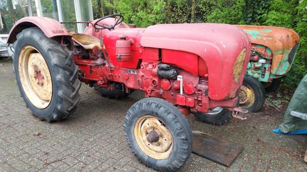 Porsche,Farmall 100, Mc Cormick Deering, Vierzon, McCormick