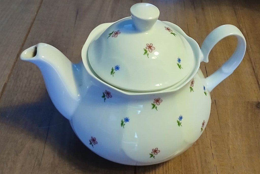 LUBIANA porseleinen koffieset-koffiekan+6 kopjes-Pools, Overige merken, Ophalen of Verzenden, Zo goed als nieuw, Overige stijlen