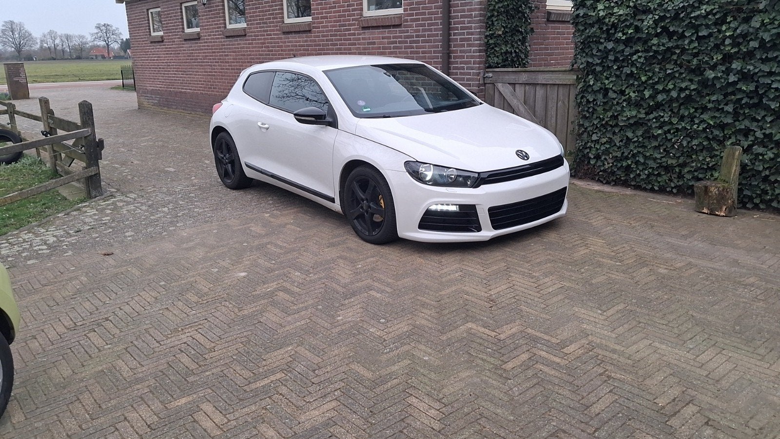 Volkswagen Scirocco 1.4 TSI 90KW 2009 Wit, Voorwielaandrijving, 4 cilinders, 4 stoelen, 1219 kg