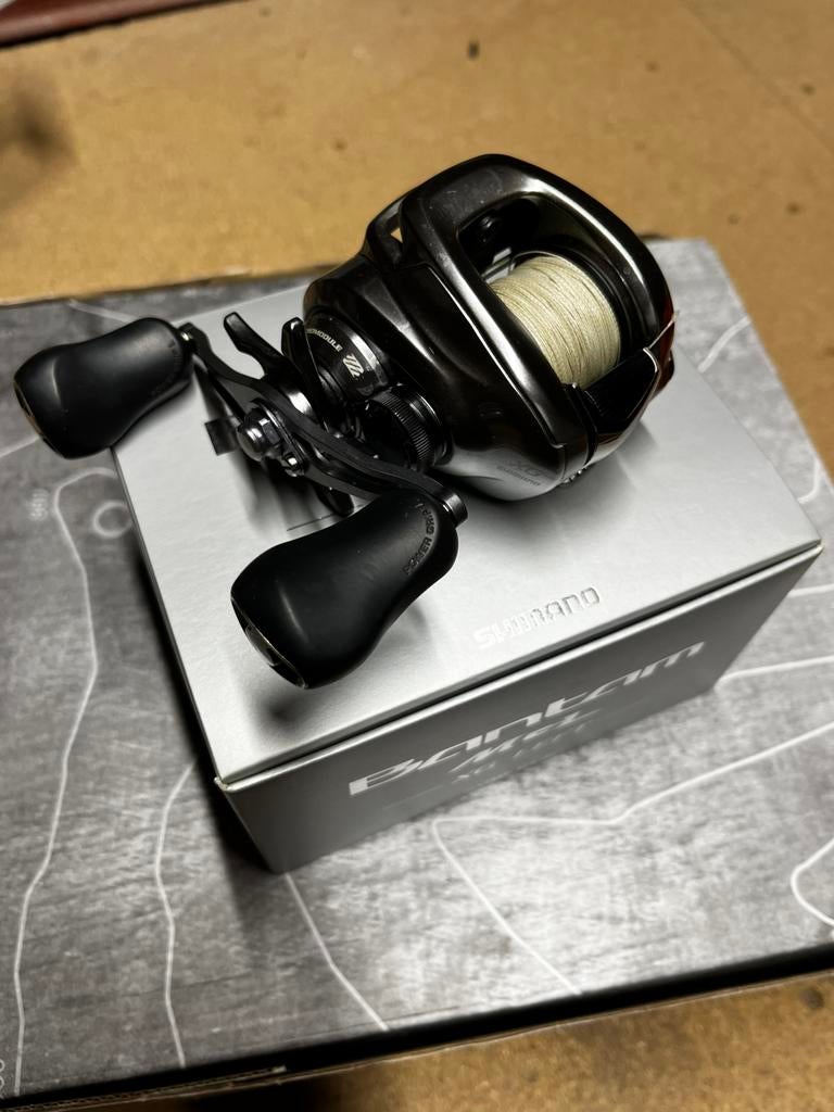 Shimano Bantam MGL, Watersport en Boten, Hengelsport | Roofvissen, Ophalen, Zo goed als nieuw, Molen