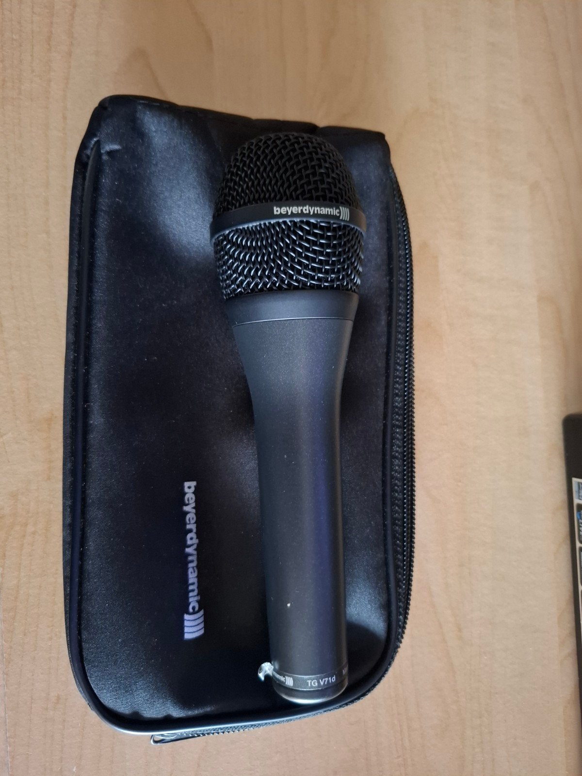 Beyerdynamic TG V71d microfoon met snoer, Muziek en Instrumenten, Microfoons, Ophalen, Zo goed als nieuw, Zangmicrofoon