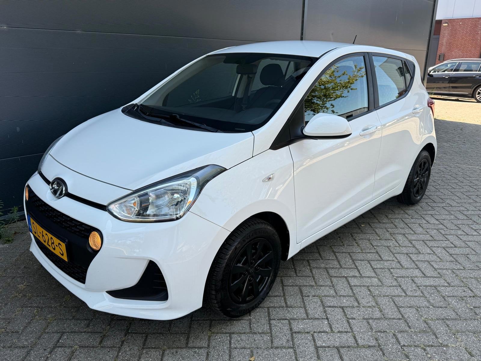 Hyundai I10 1.0i Comfort/Navi/bleutooth/Airco/Cruise, Auto's, Voorwielaandrijving, Dealer onderhouden, Gebruikt, 4 stoelen