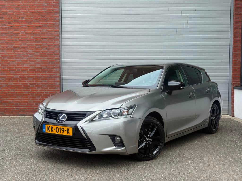 Lexus CT 200h Sport Edition | NAP | NEW APK | NAVI, Auto's, Lexus, 4 cilinders, Origineel Nederlands, Nieuw, Automatische klimaatregeling