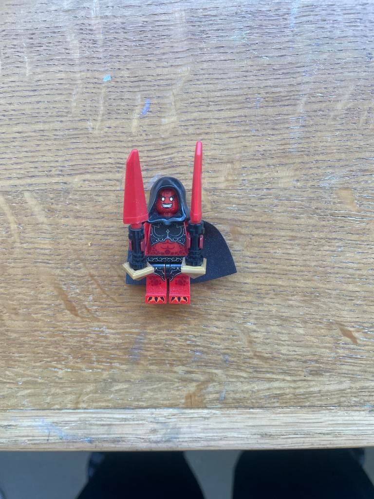 LEGO Nexo Knights Lavaria minifiguur, Ophalen of Verzenden, Gebruikt