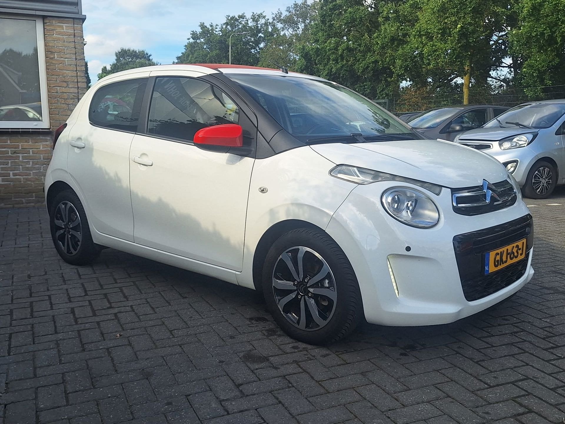 Citroen C1 1.2 PureTech Airscape Shine, Voorwielaandrijving, Stof, Gebruikt, 1199 cc