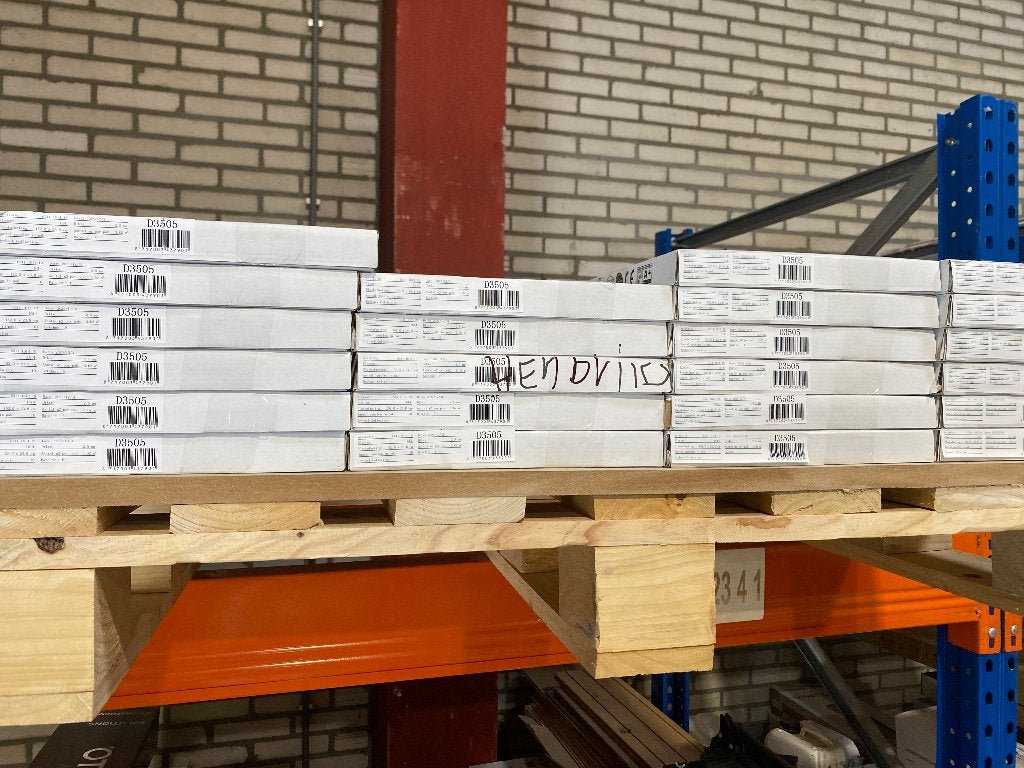 Mooie restpartij met hoge korting stroken plak pvc, Ophalen, Nieuw, 75 m² of meer, Overige typen
