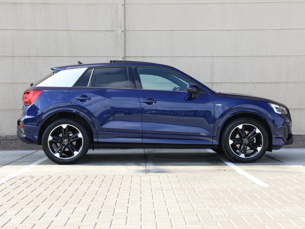 Audi Q2 35 TFSI S Edition Automaat | Pano | 18'' velgen | Ad, Auto's, Audi, 4 cilinders, 150 pk, Blauw, Leder en Stof