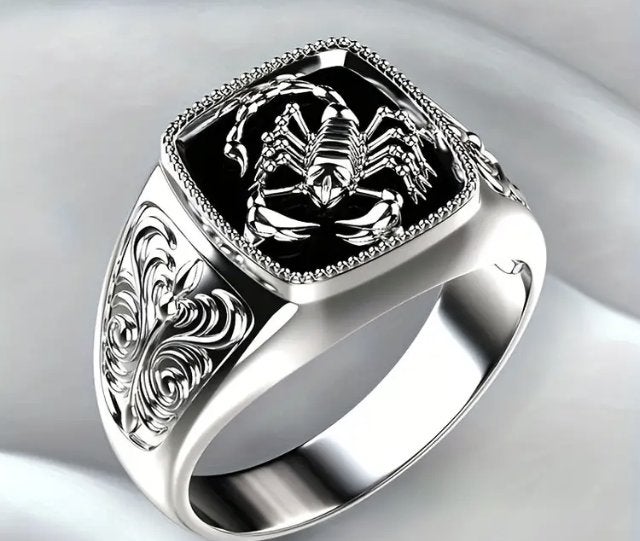Ring Zilver glans met Zwart 'Schorpioen' maat 20 -NIEUW-, Sieraden, Tassen en Uiterlijk, Ringen, Overige materialen, 20 of groter