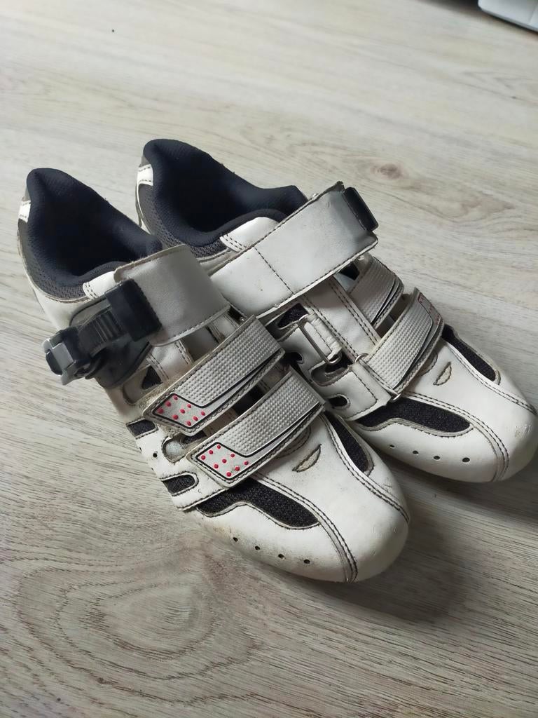 Witte fietsschoenen met klittenband, Ophalen, Overige maten, Schoenen