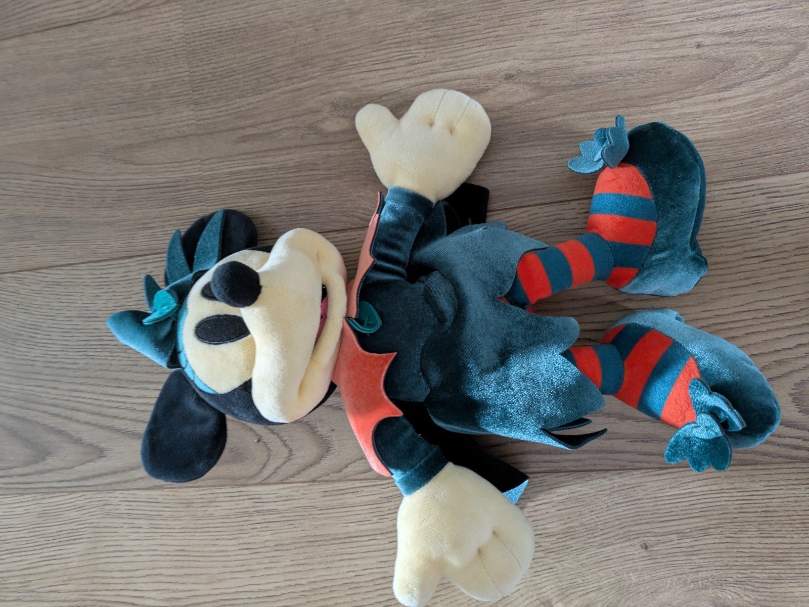 te koop Minnie mouse knuffel, Ophalen of Verzenden, Mickey Mouse, Zo goed als nieuw, Knuffel