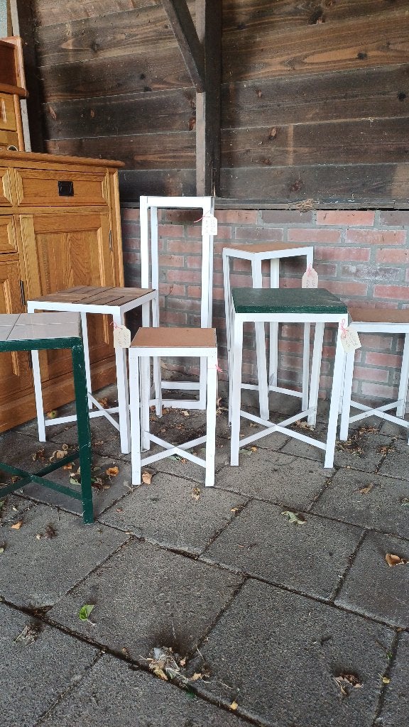 Bijzet tafeltje, Ophalen, Metaal of Aluminium, Vierkant, 55 tot 75 cm