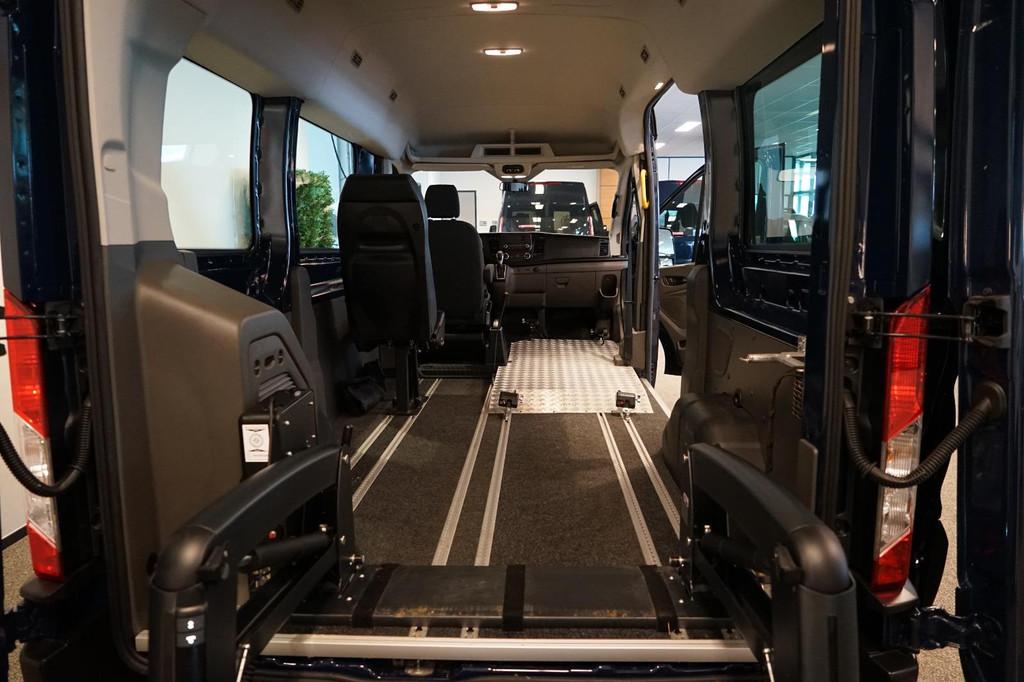 Ford Transit L2H2 Rolstoelbus Automaat, Auto's, Automaat, 12 maanden, Zwart, Blauw