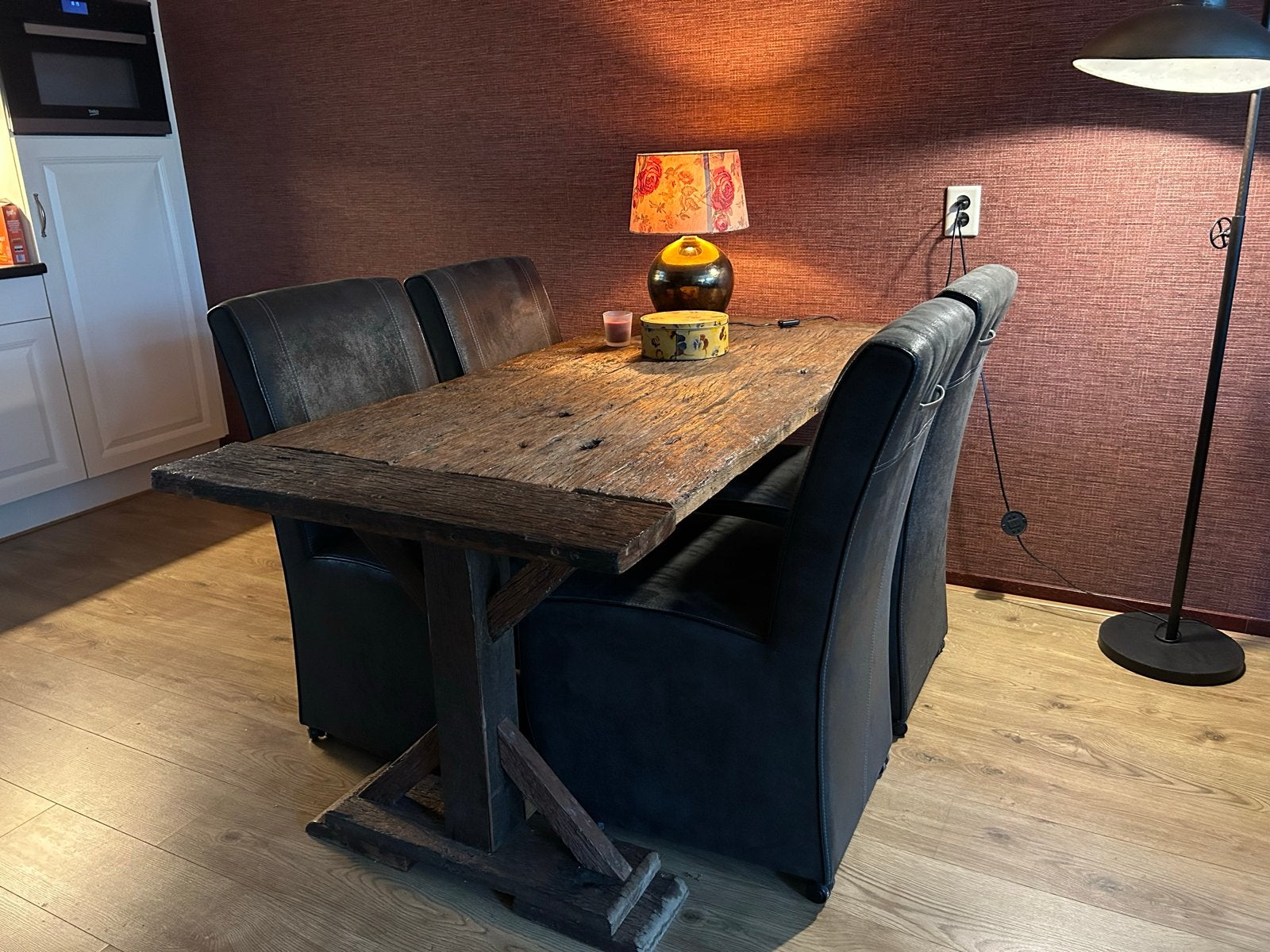 Robuuste houten eettafel - massief en uniek, Ophalen, Gebruikt, 100 tot 150 cm, 50 tot 100 cm